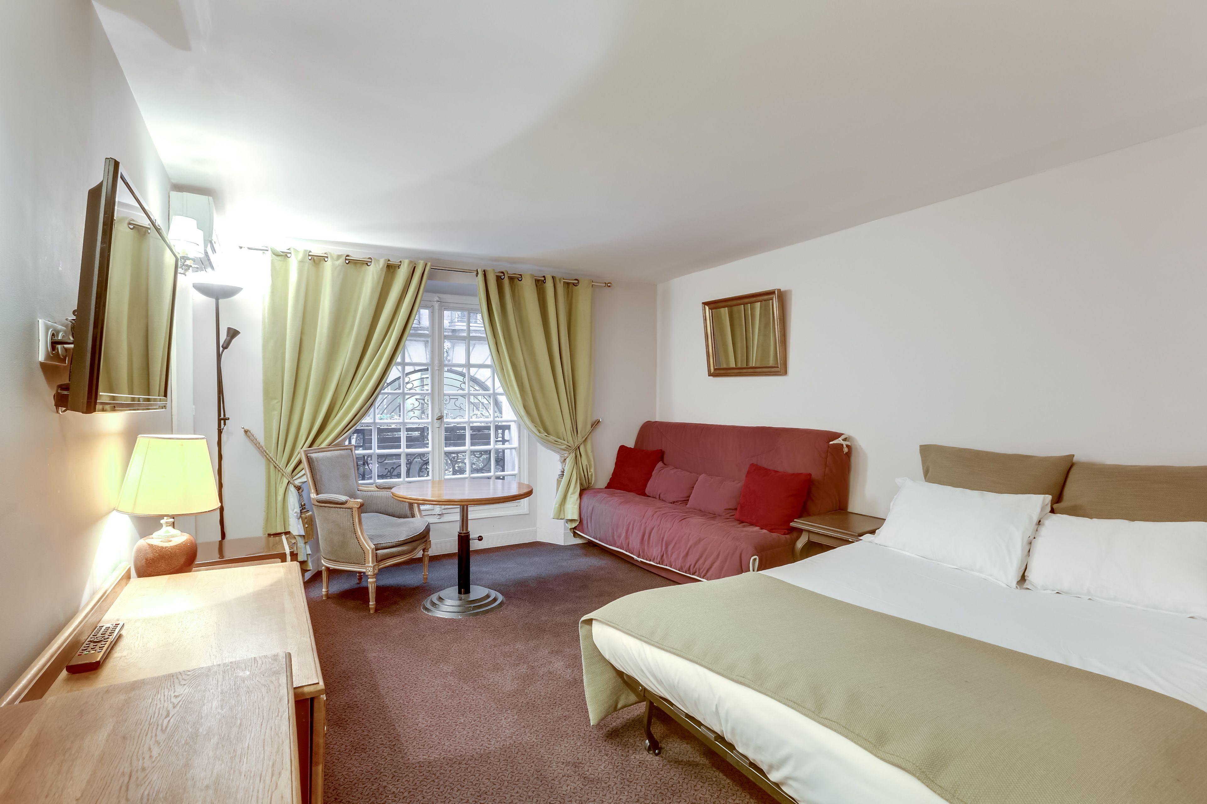 Hotel Opera Maintenon