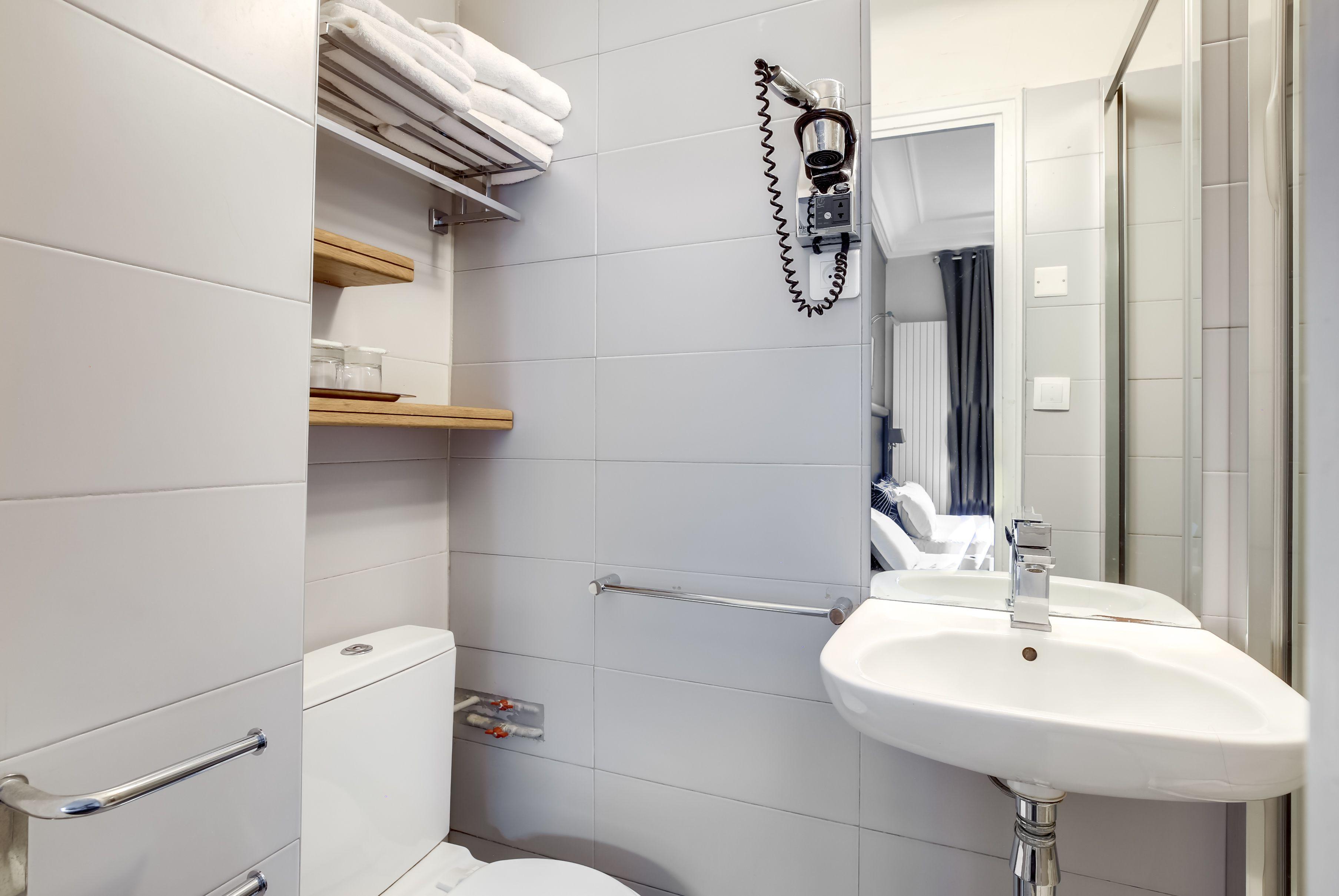 Opera Maintenon Hotel