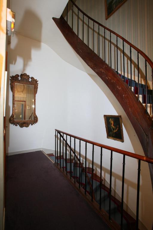 Opera Maintenon Hotel 2*