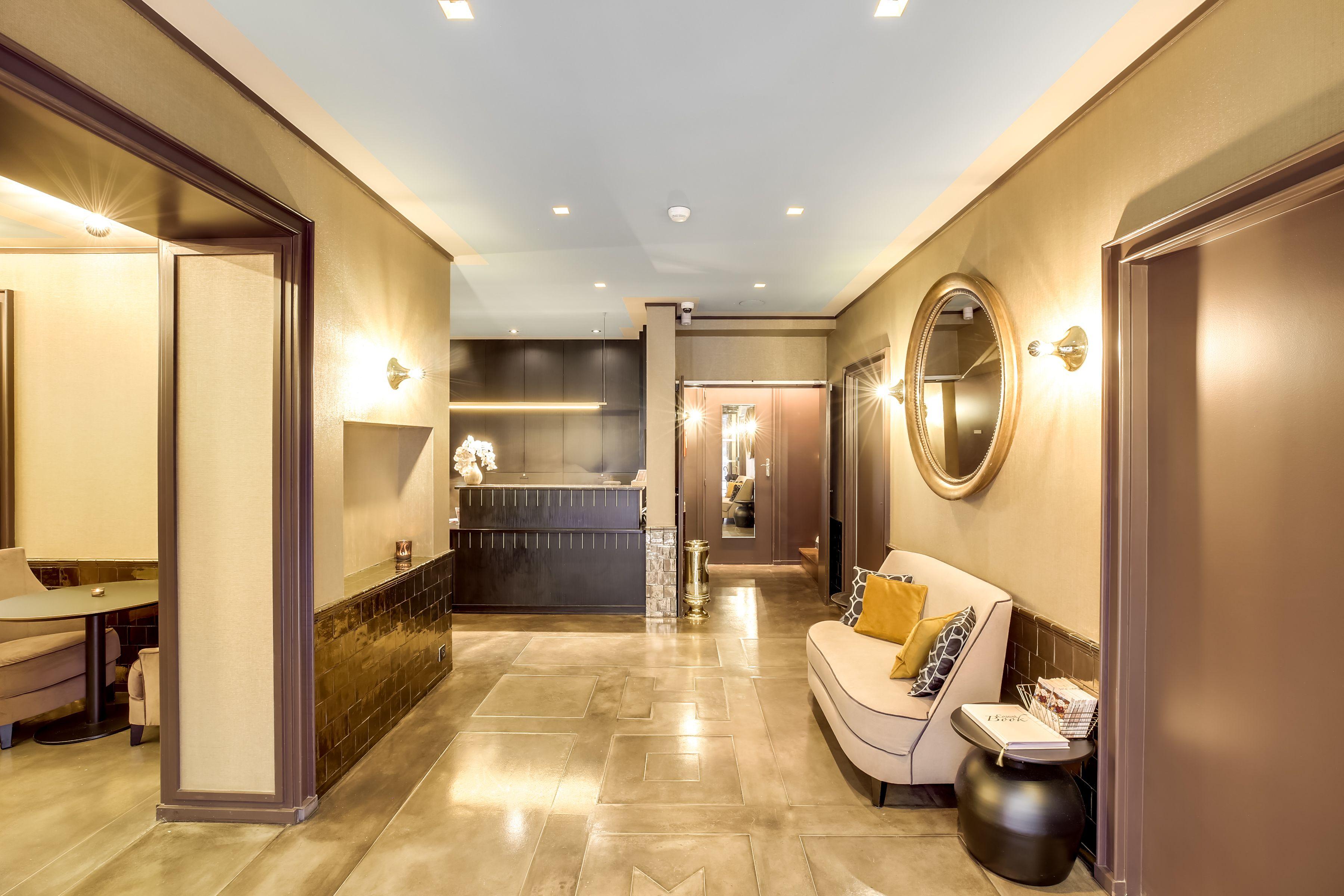 Opera Maintenon Hotel 2*